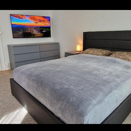 Zentrum Apartment - Oled Tv - Ps4 - Balkon - Parking Chemnitz Extérieur photo